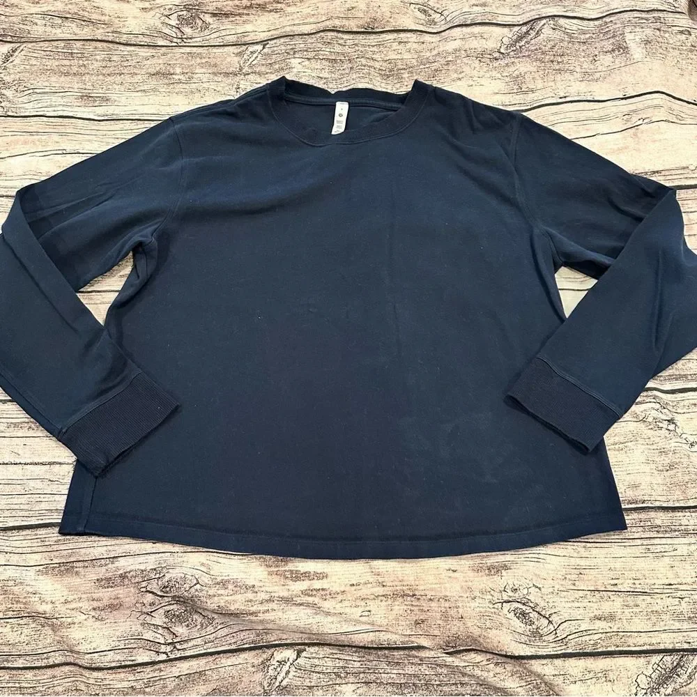 Perfectly Oversized Cropped Crew French Terry in Navy Size 8